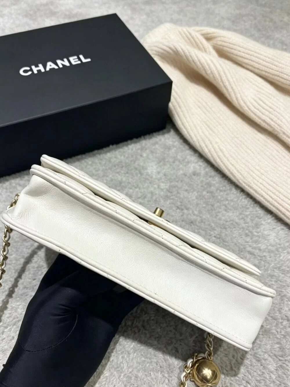 CHANEL Wallet on Chain  with Pearl Crush Ball
